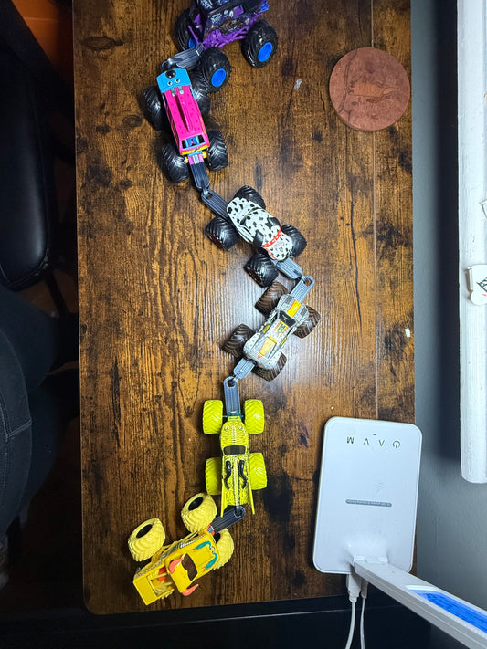 1:64 Monster Truck Train Connectors (4-Pack)